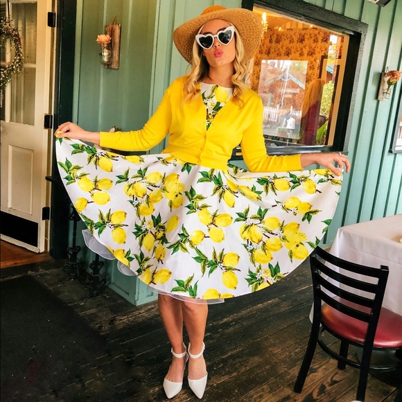 🦋✨ Meet Your Seller! • Top Rated Seller! 🦋✨ - Picture 8 of 13